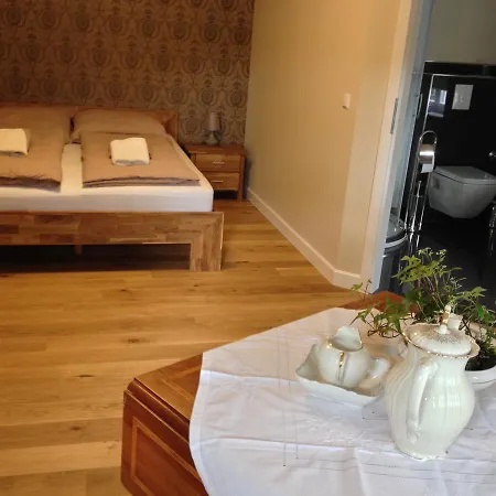 民宿 Haenigser Stuben *